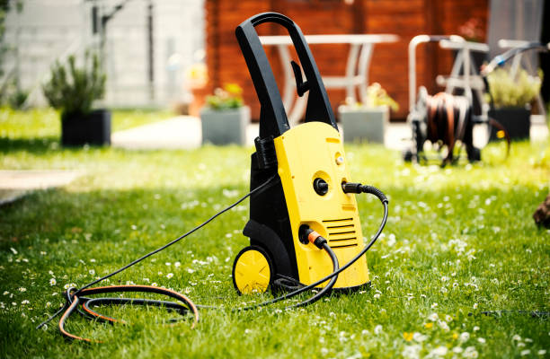 Professional Pressure Washing Services in Quinebaug, CT